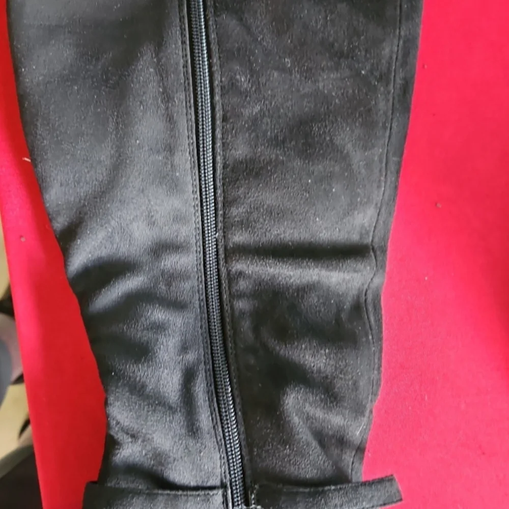 Hot Cakes Women's Size 9 1/2 Dark Grey Suede Heeled Boots with Buckle Detail - Picture 4 of 6